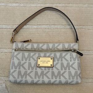 Michael Kors Monogram Cream and Tan Wristlet- barely used, no marks, pockets!
